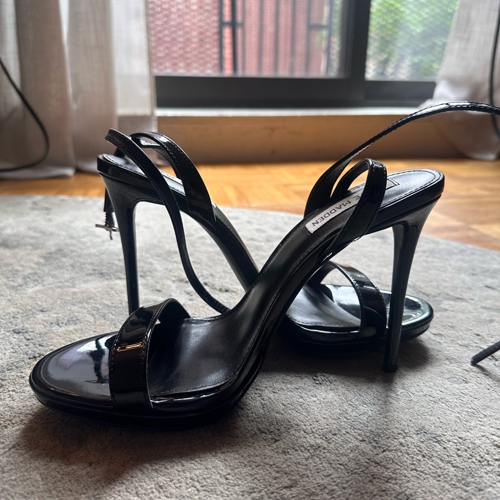 Steve Madden WAFER Heels